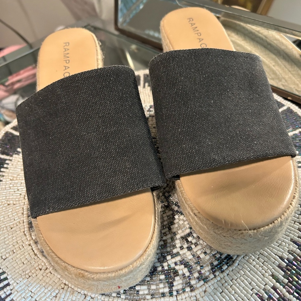Rampage Black and Tan Espadrille Slides